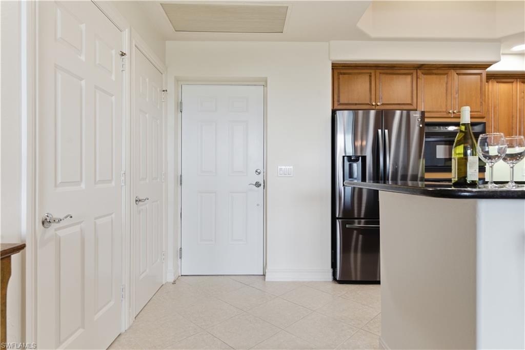 2748 Tiburon BLVD E C404