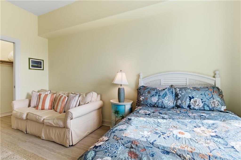 2748 Tiburon BLVD E C404