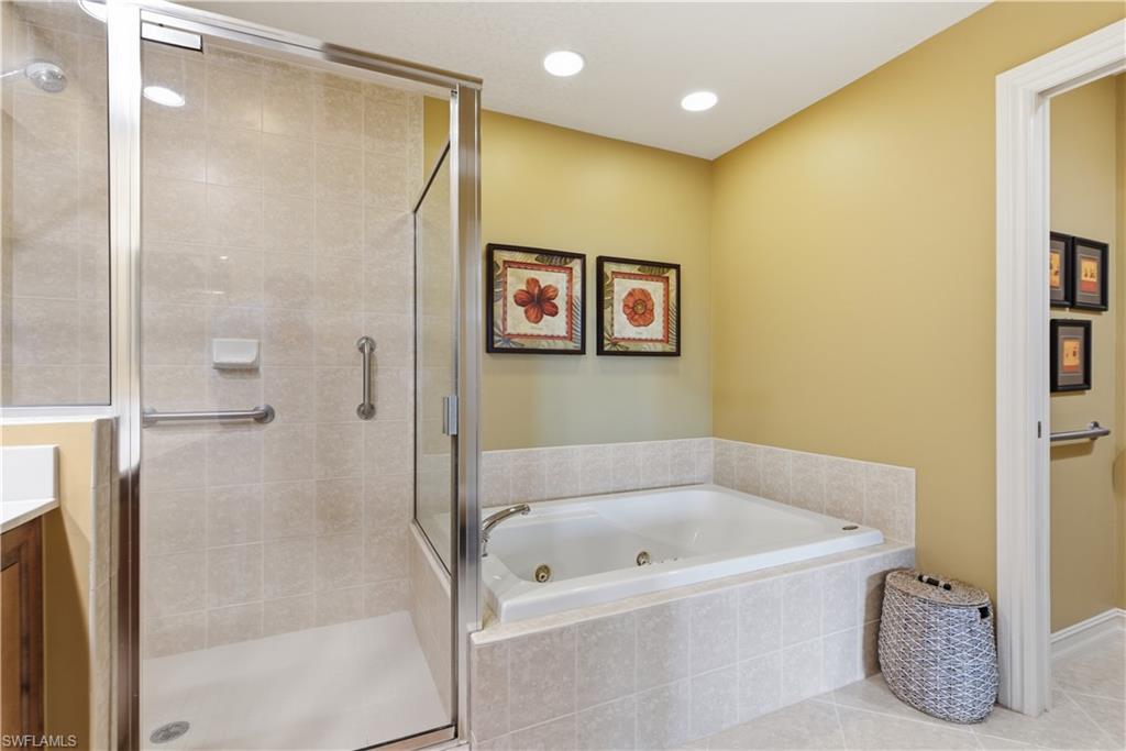 2748 Tiburon BLVD E C404