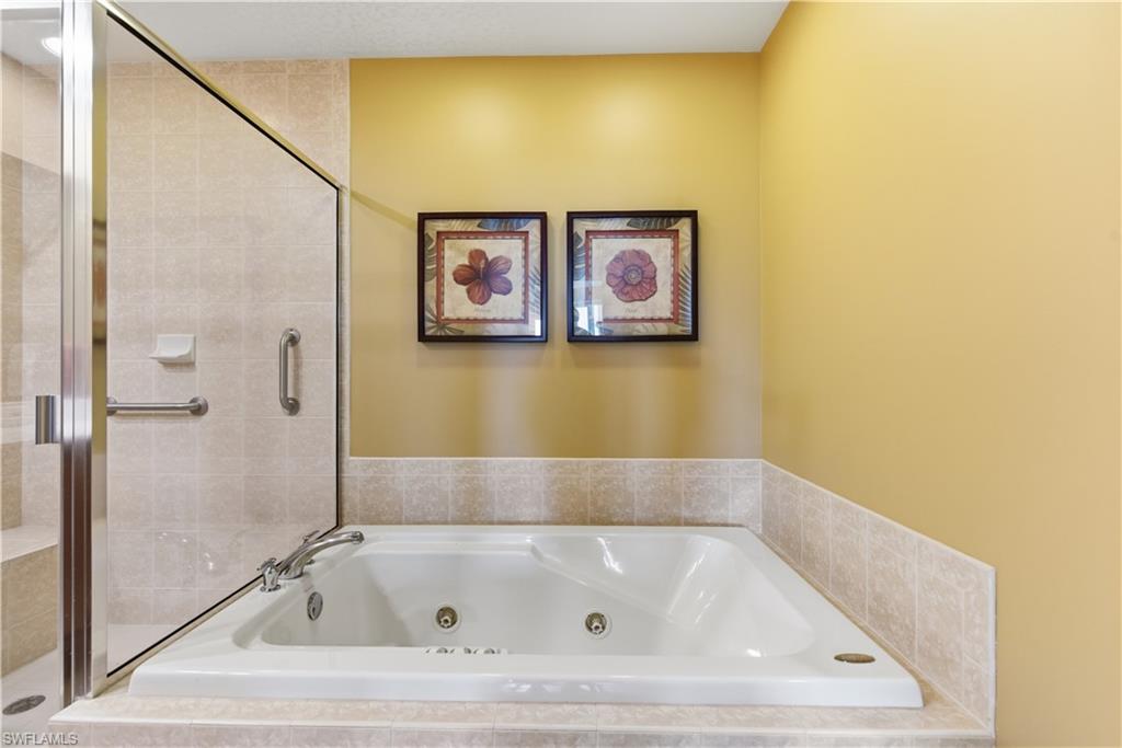 2748 Tiburon BLVD E C404