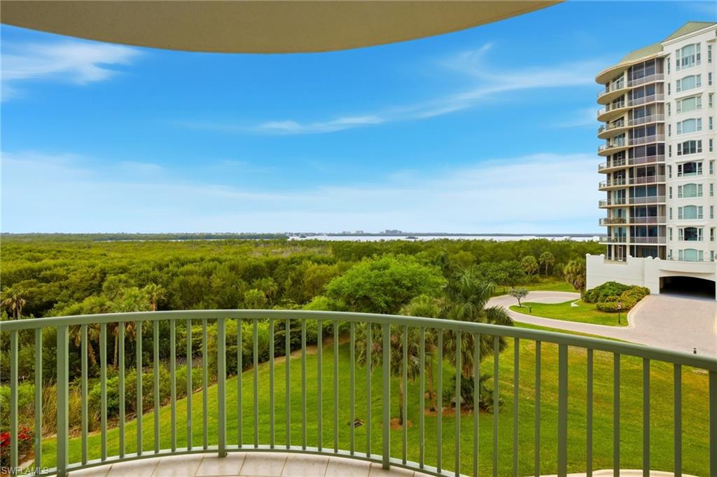 4801 Island Pond CT 405