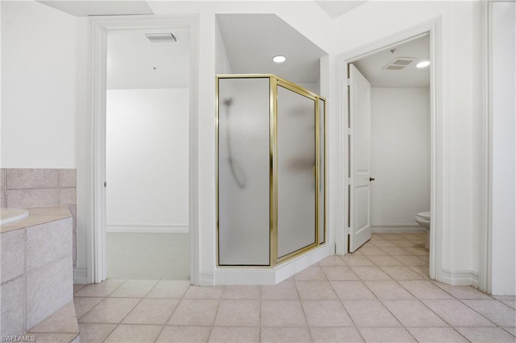 4801 Island Pond CT 405