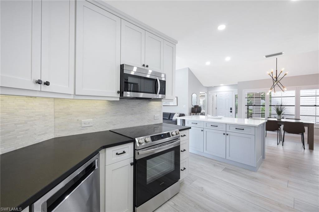 714 Reef Point CIR