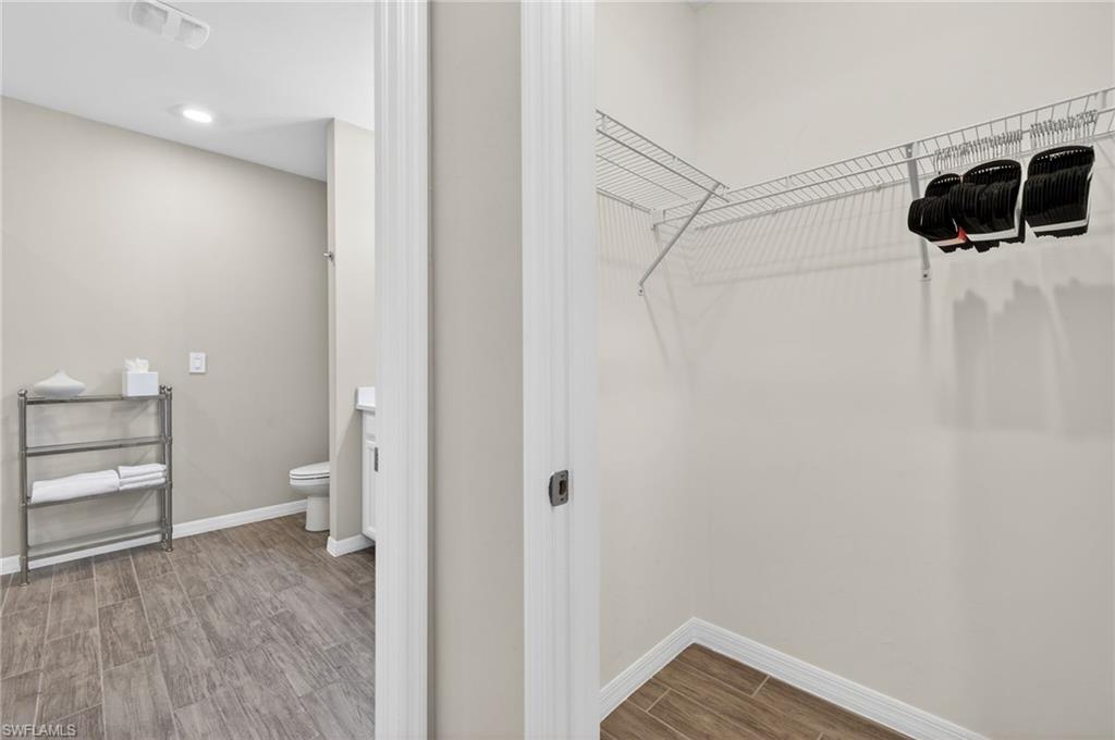 14567 Edgewater CIR