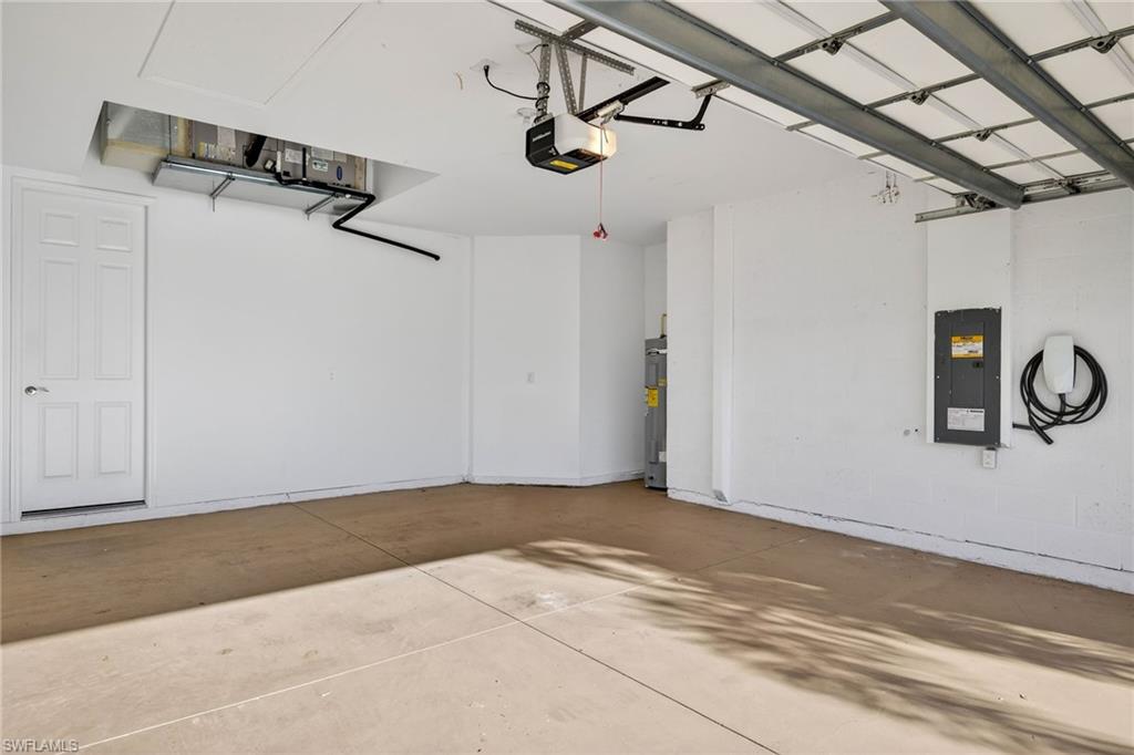 14567 Edgewater CIR