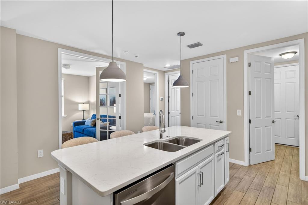 14567 Edgewater CIR
