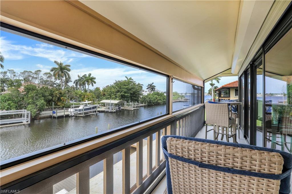 1390 Chesapeake AVE 1390
