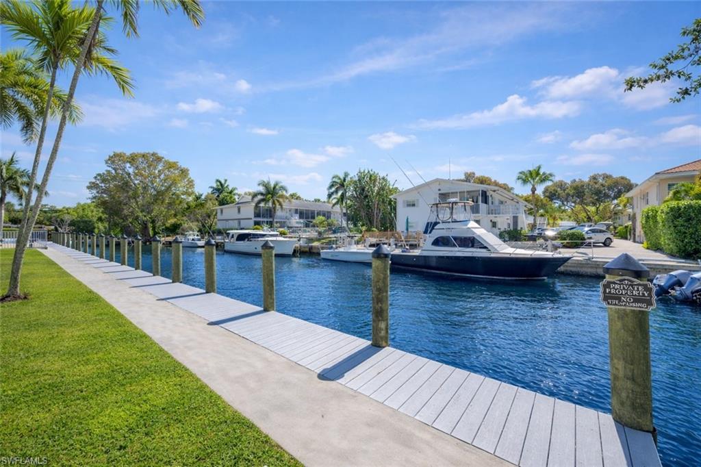 1686 Blue Point AVE B5