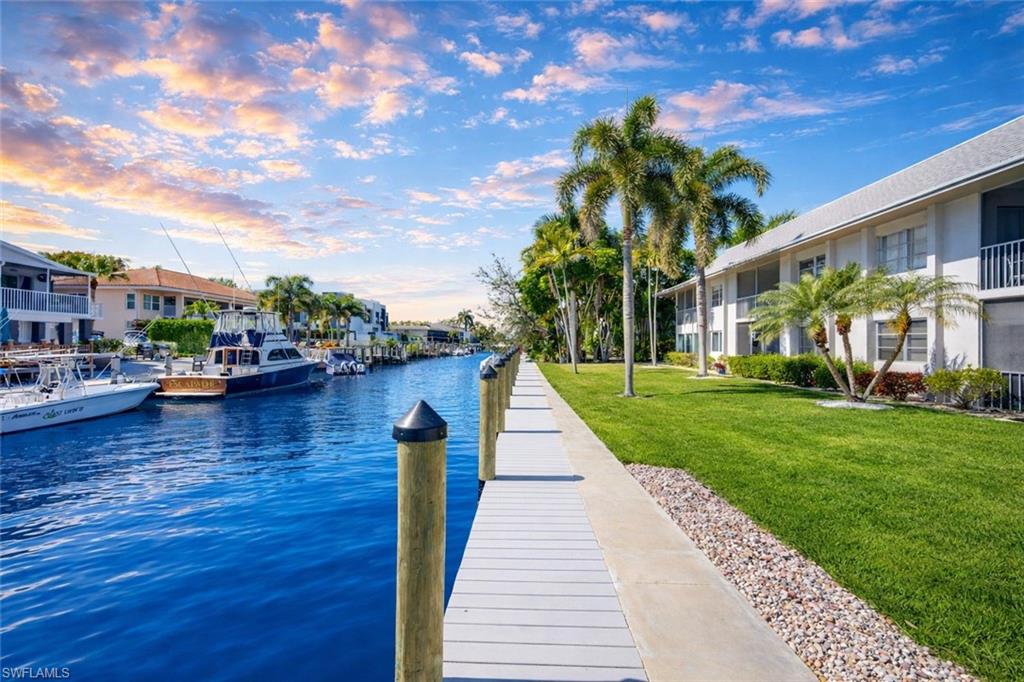 1686 Blue Point AVE B5