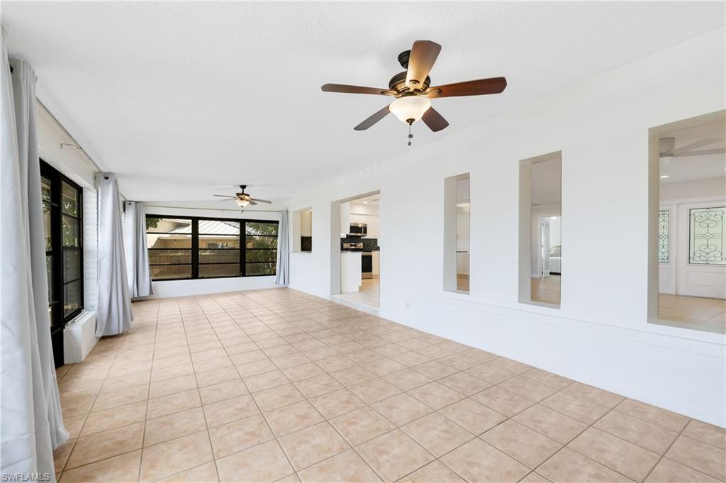 3461 Lakeview DR