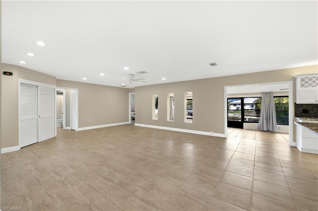 3461 Lakeview DR