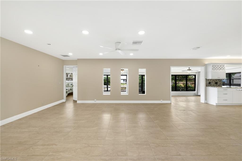 3461 Lakeview DR