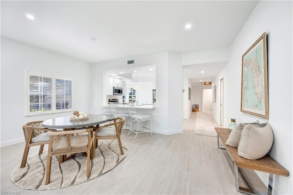 2806 Aintree LN H102