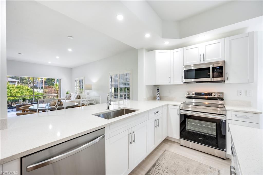 2806 Aintree LN H102