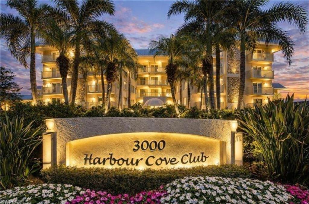 3000 Gulf Shore BLVD N 212