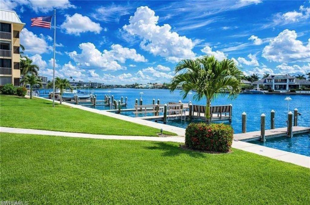 3000 Gulf Shore BLVD N 212