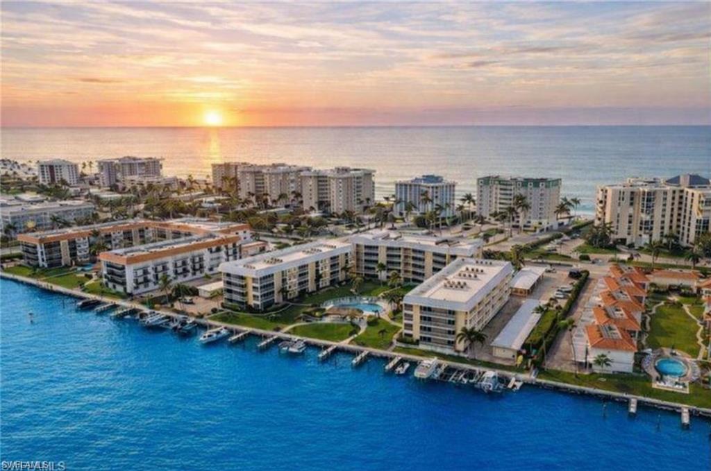 3000 Gulf Shore BLVD N 212