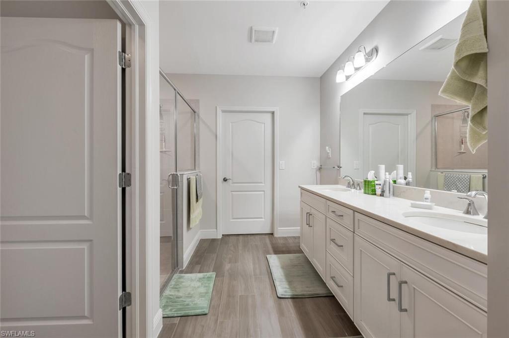 6953 Avalon CIR 1804