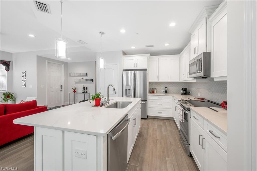 6953 Avalon CIR 1804