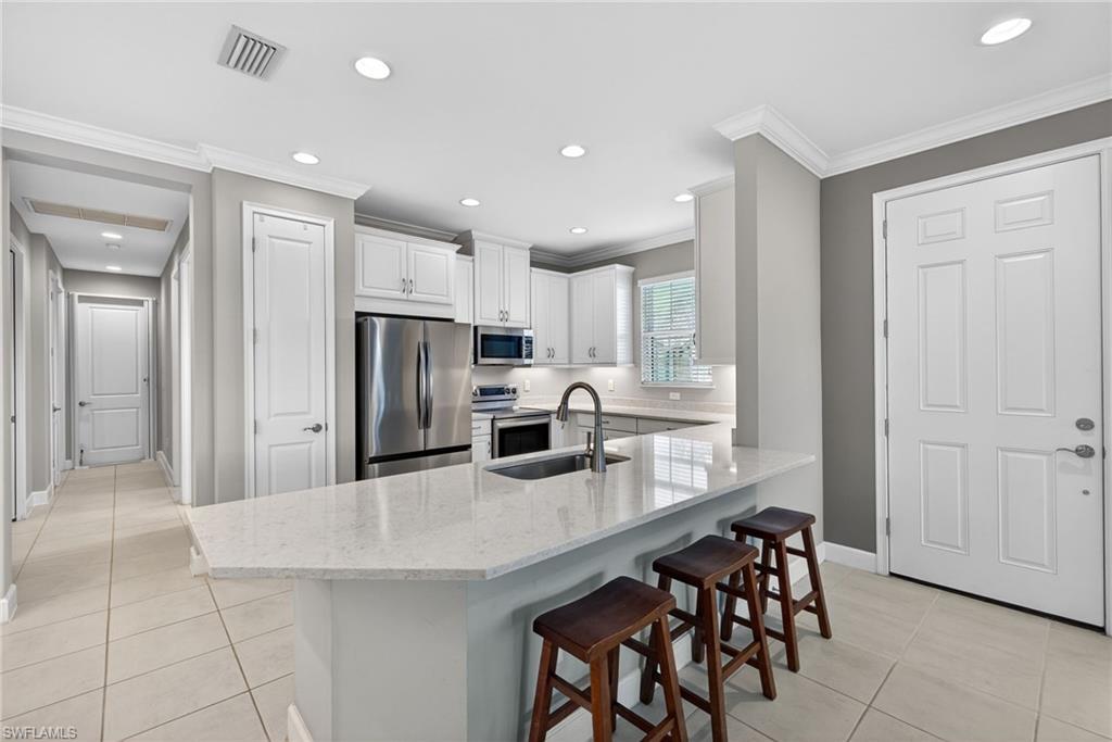 8017 Calle Canovas CT