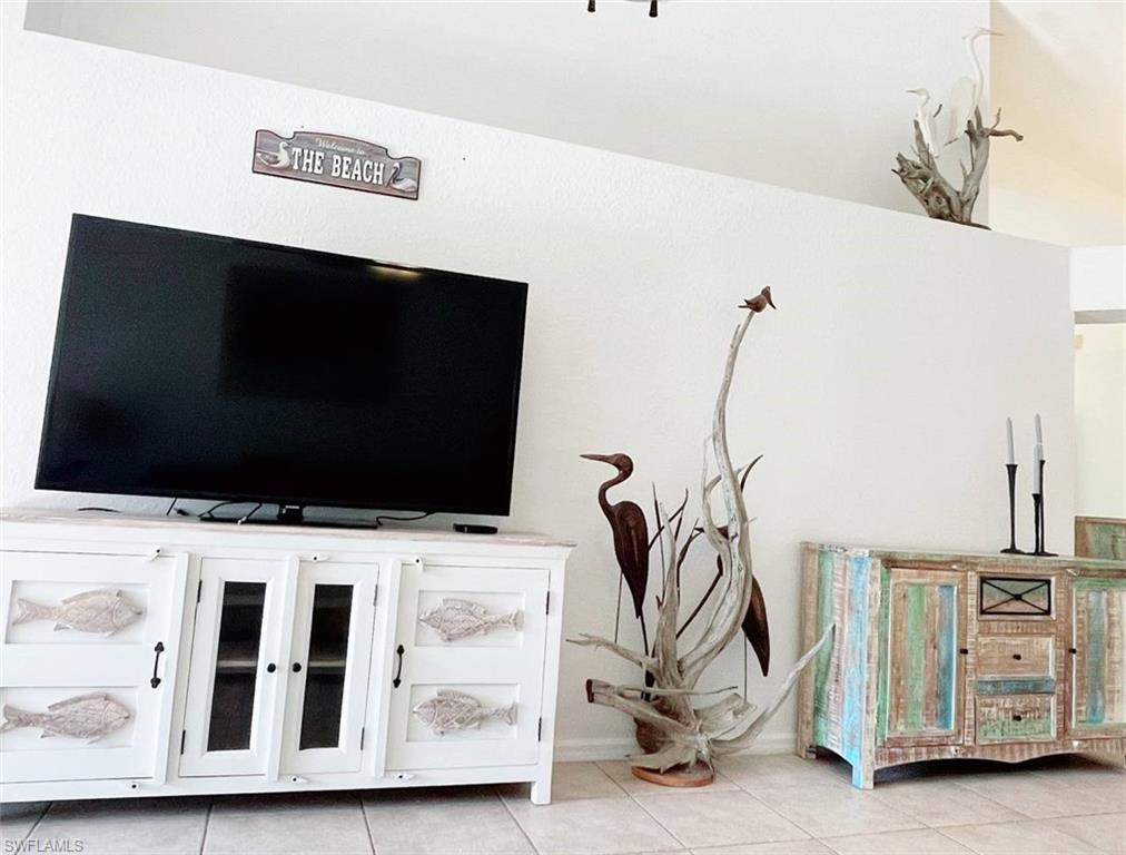 2037 Crown Pointe BLVD