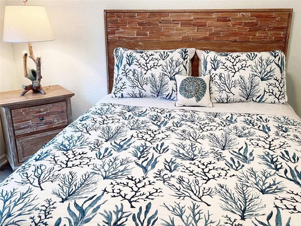 2037 Crown Pointe BLVD