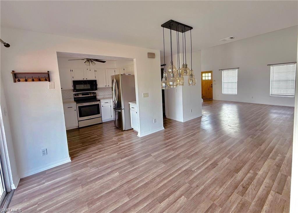 4211 Cindy AVE