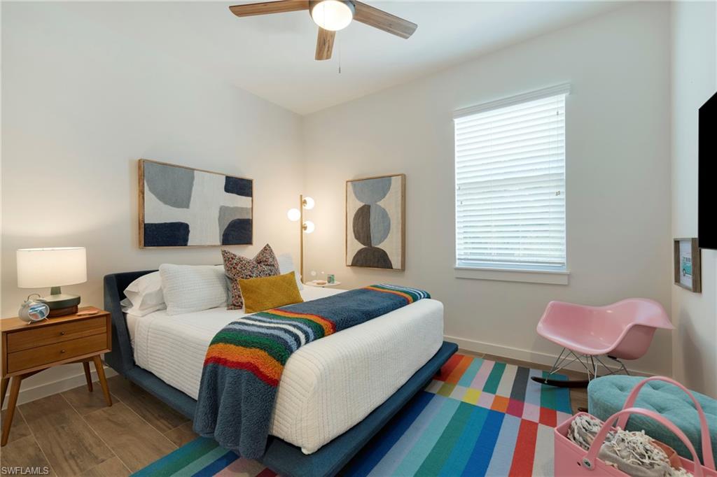 10042 Vanderbilt DR