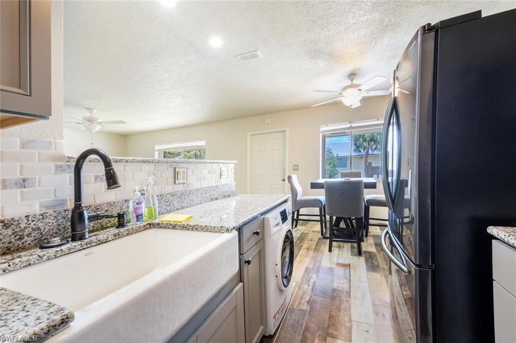 4625 Bayshore DR D16