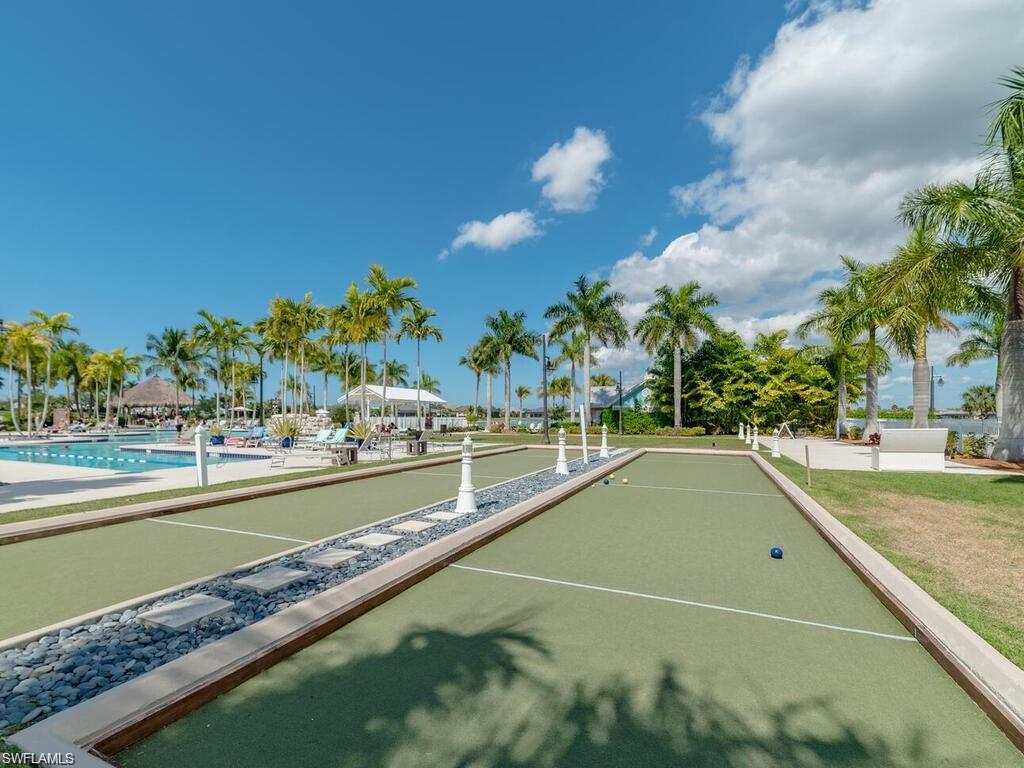 14338 Laguna Springs LN