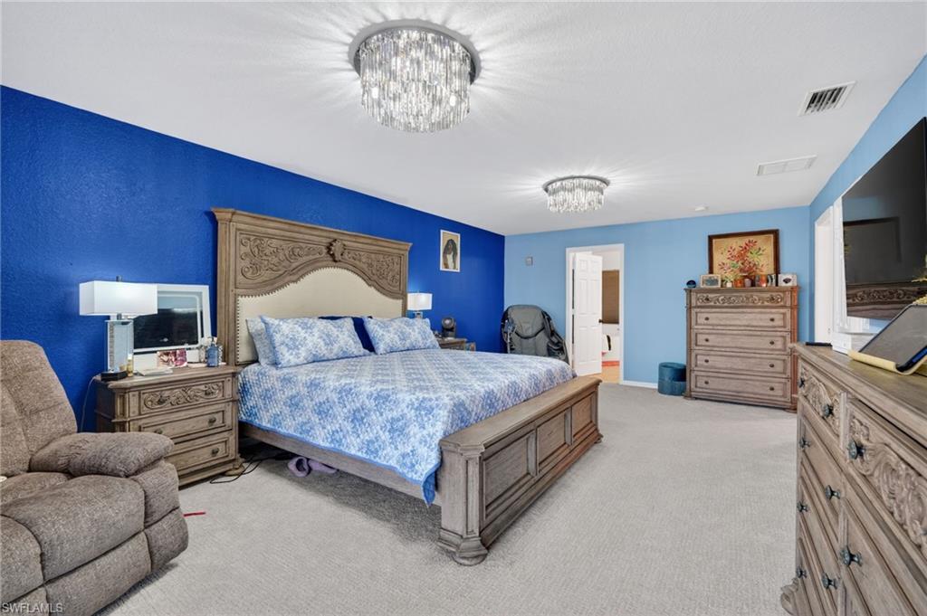 2645 Fishtail Palm CT