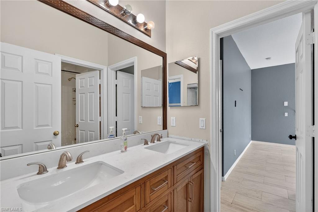 2645 Fishtail Palm CT