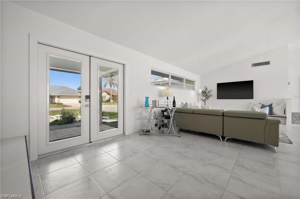 454 Flamingo AVE