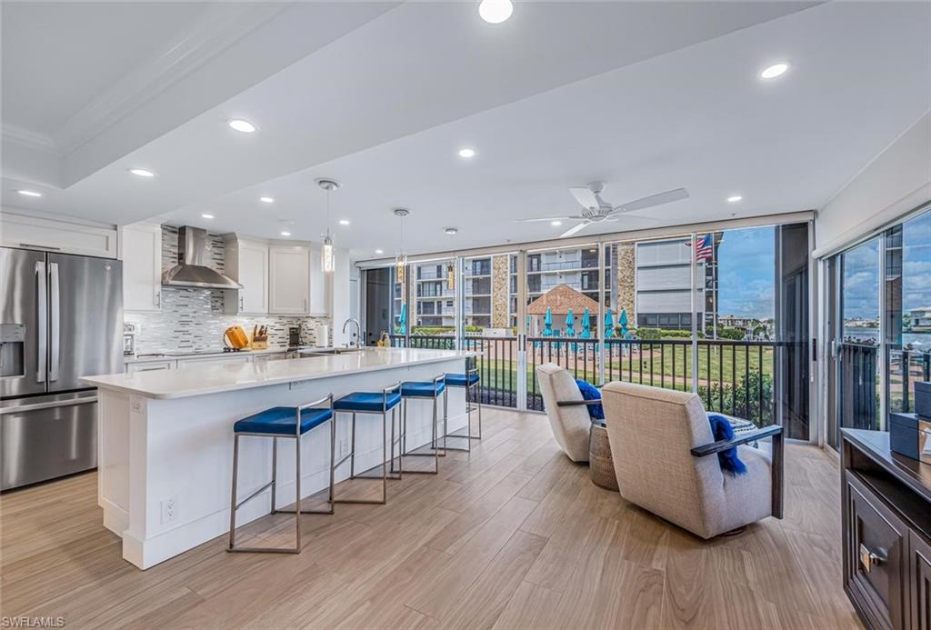 2900 Gulf Shore BLVD N 116