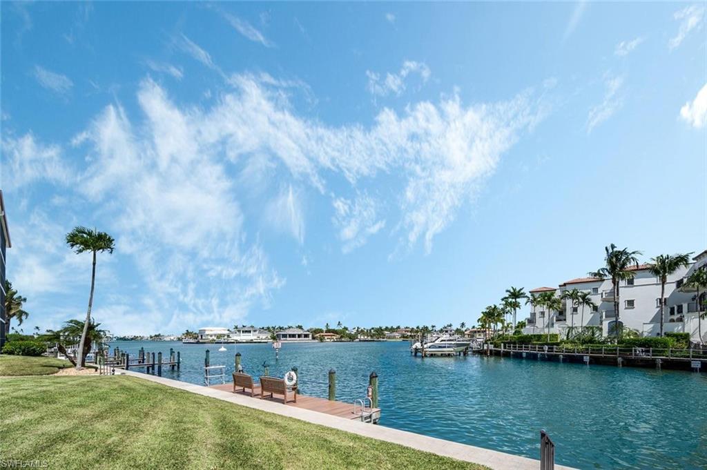 2900 Gulf Shore BLVD N 116