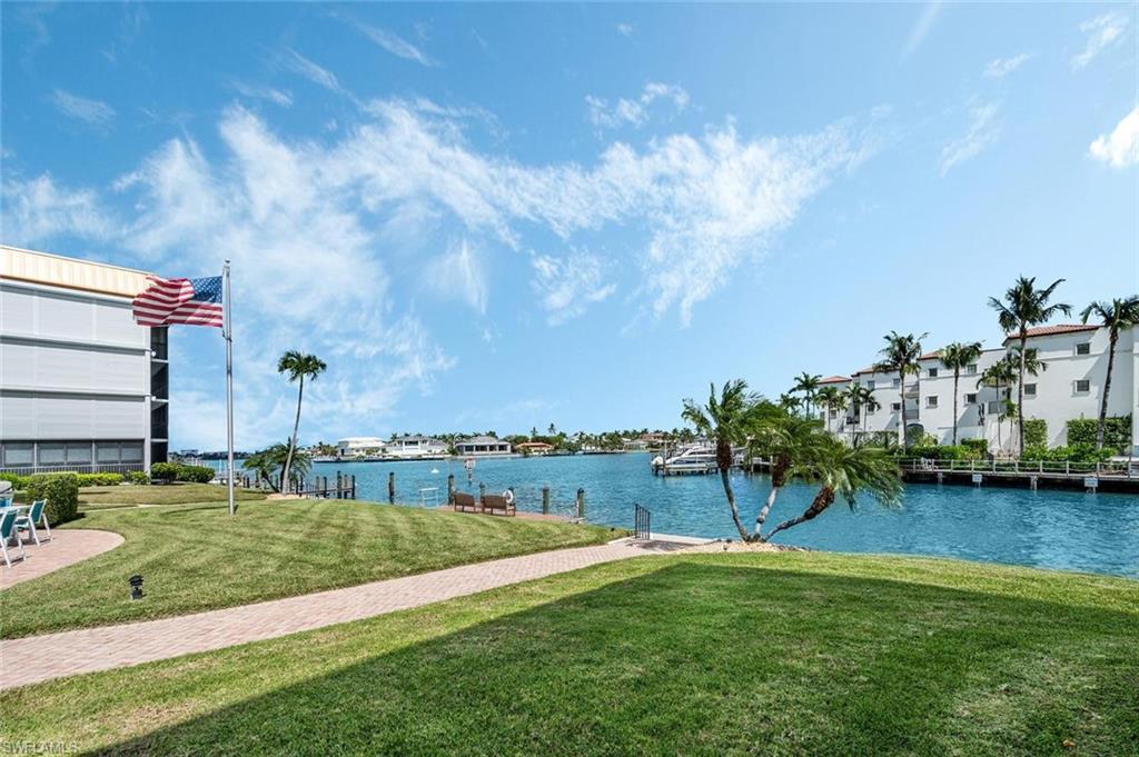2900 Gulf Shore BLVD N 116