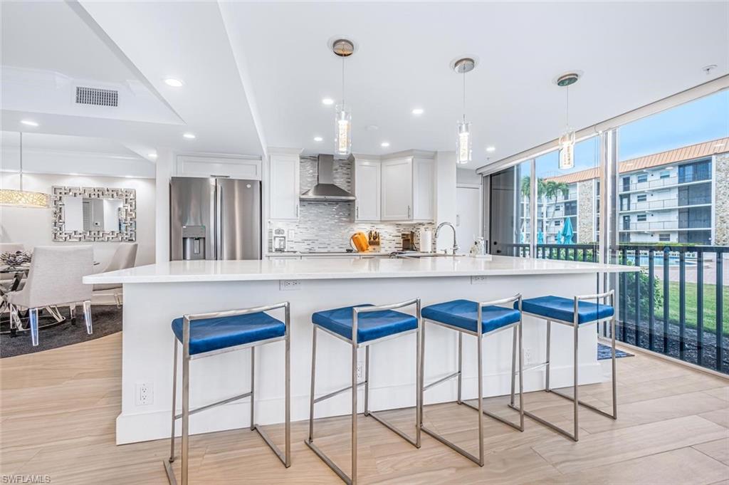 2900 Gulf Shore BLVD N 116