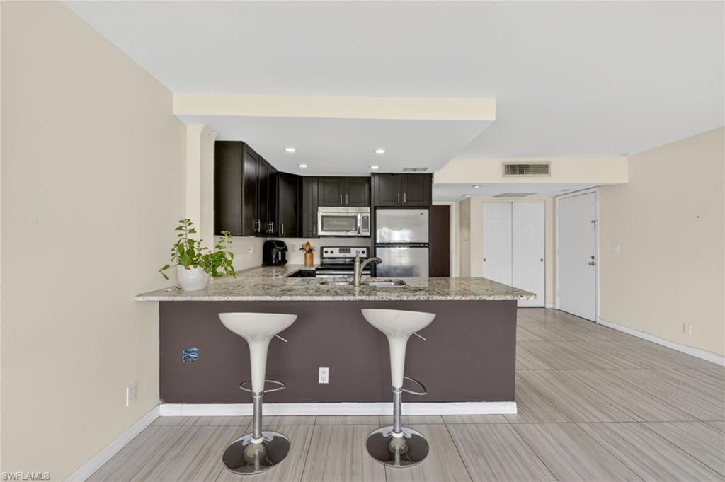 1084 Forest Lakes DR 7205