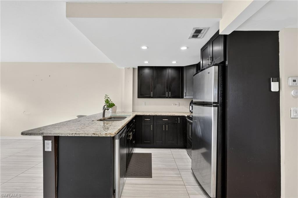 1084 Forest Lakes DR 7205