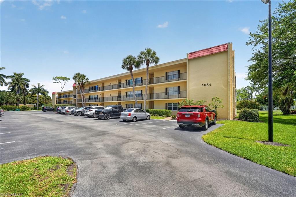 1084 Forest Lakes DR 7205