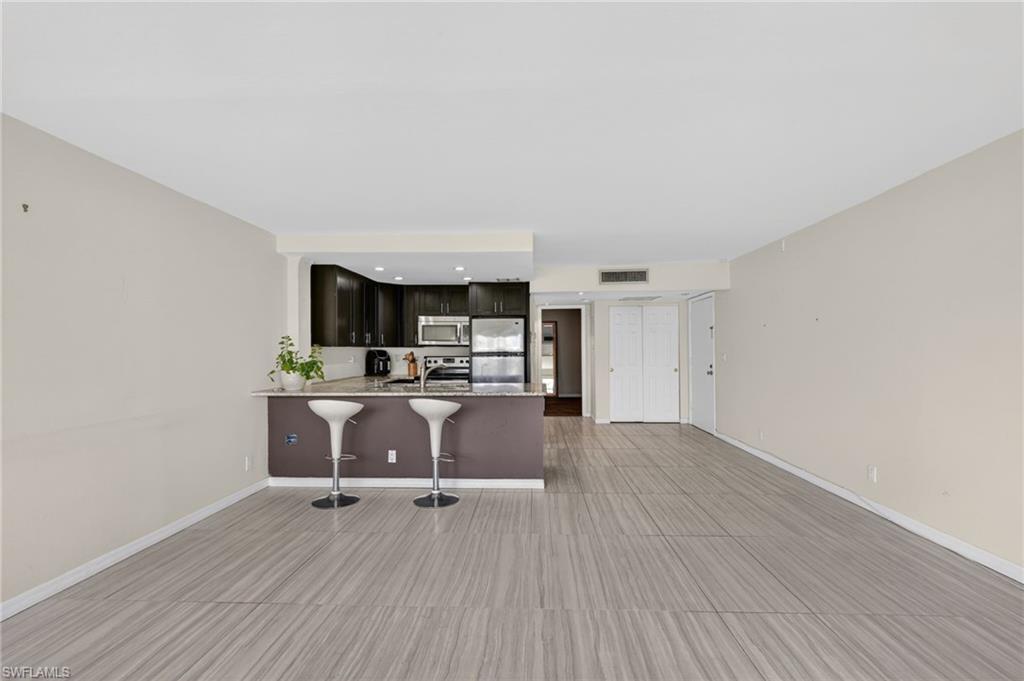 1084 Forest Lakes DR 7205