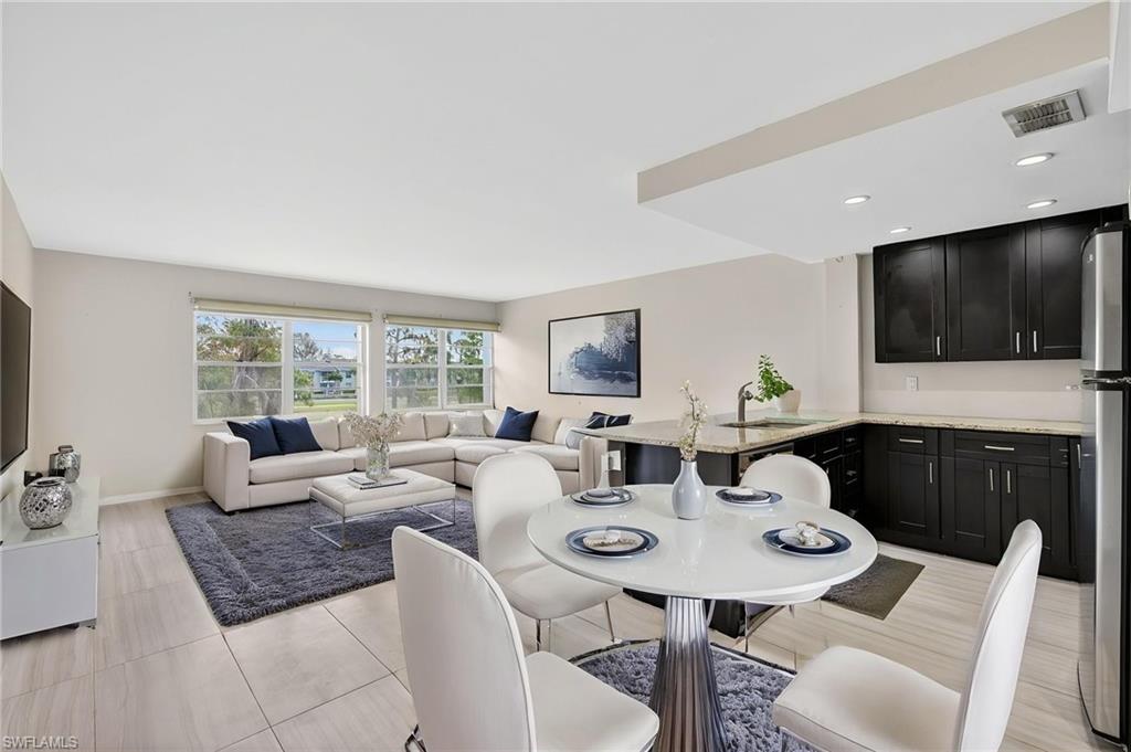 1084 Forest Lakes DR 7205