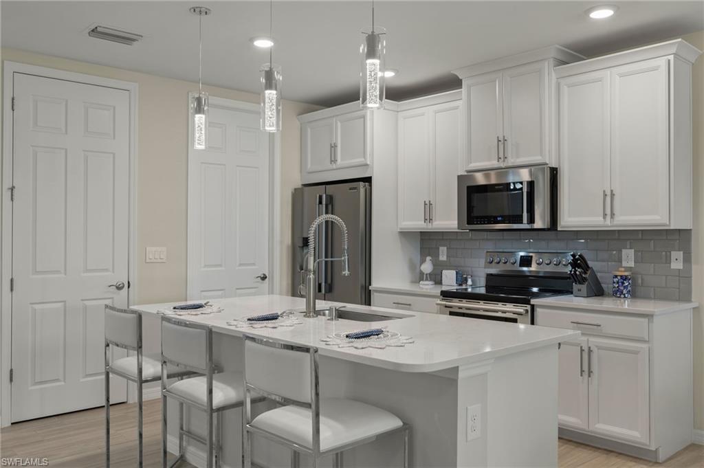 14680 Edgewater CIR