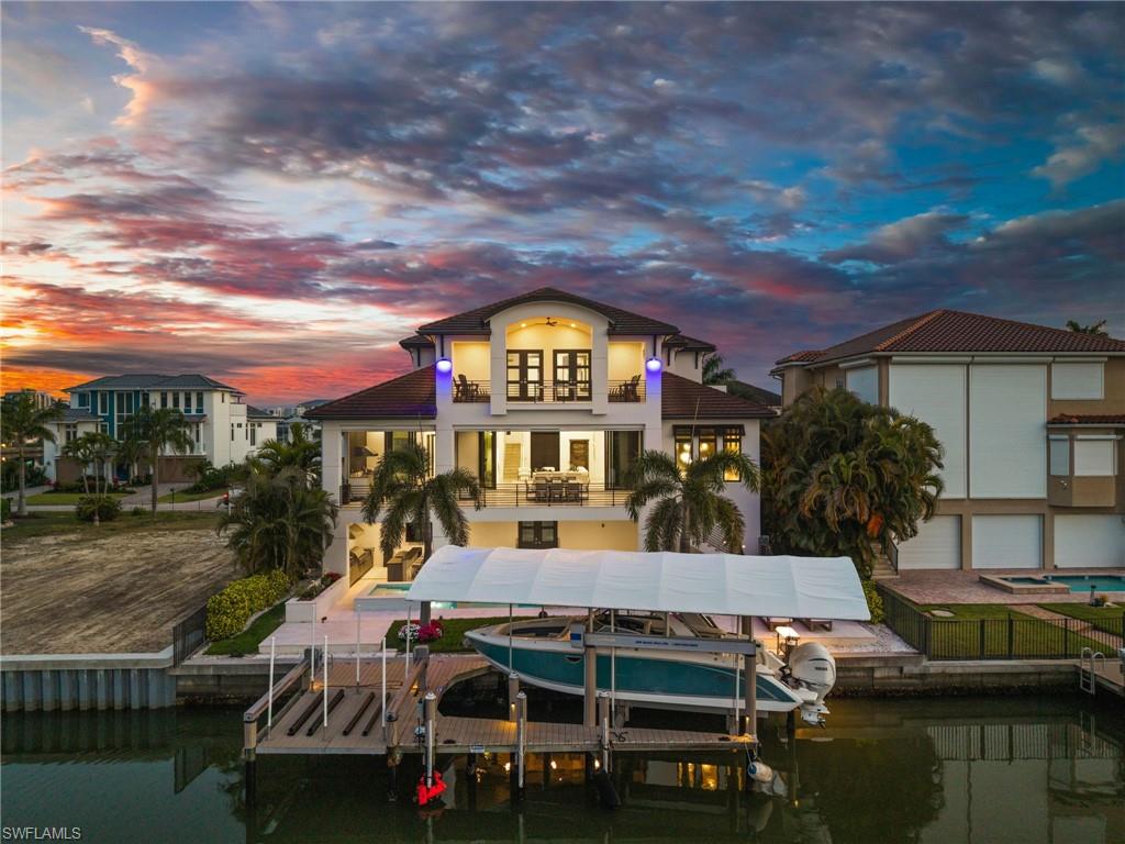 380 Trade Winds AVE