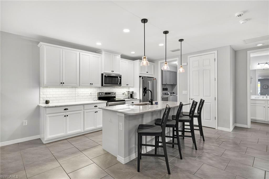 14582 Edgewater CIR