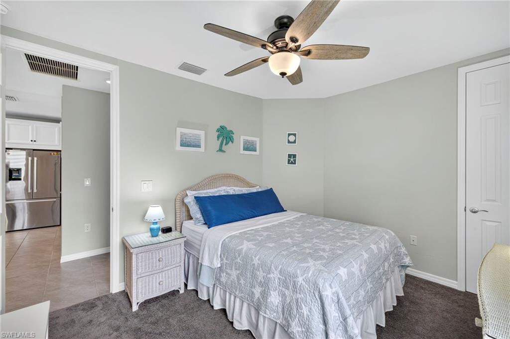 14582 Edgewater CIR