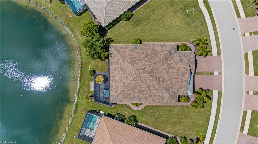 14582 Edgewater CIR