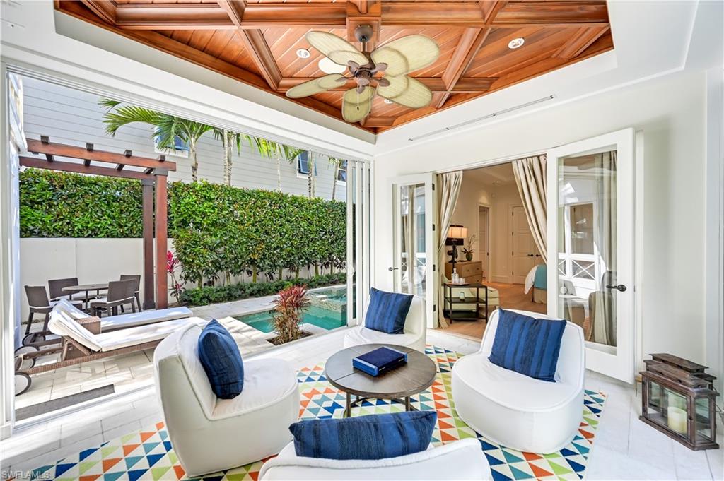 42 6th ST S