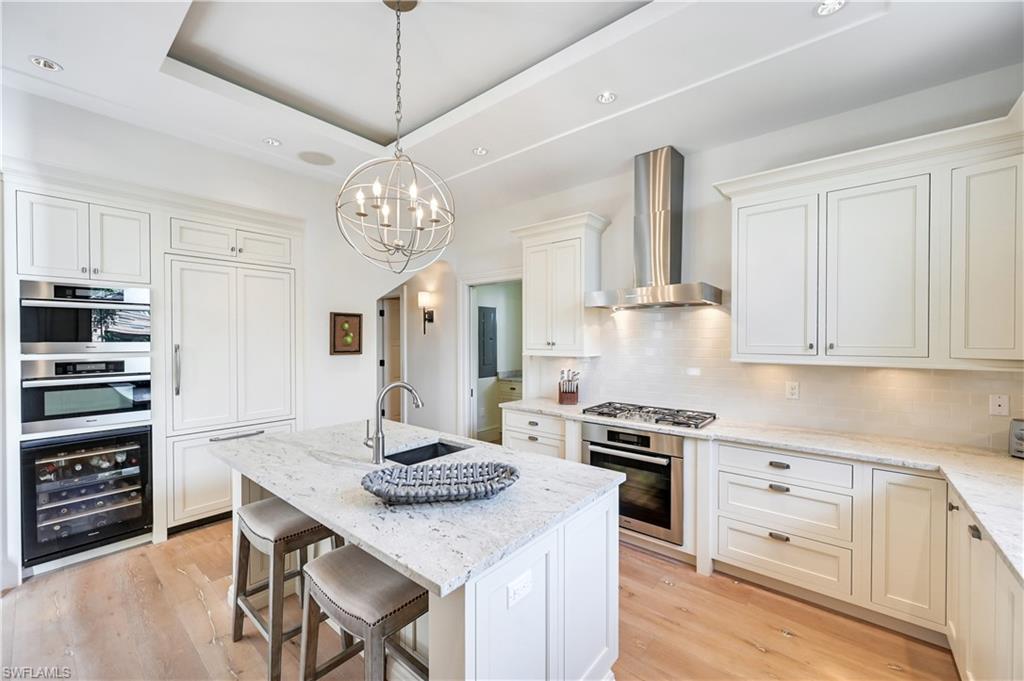 42 6th ST S