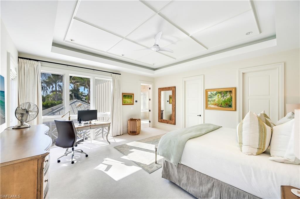 42 6th ST S